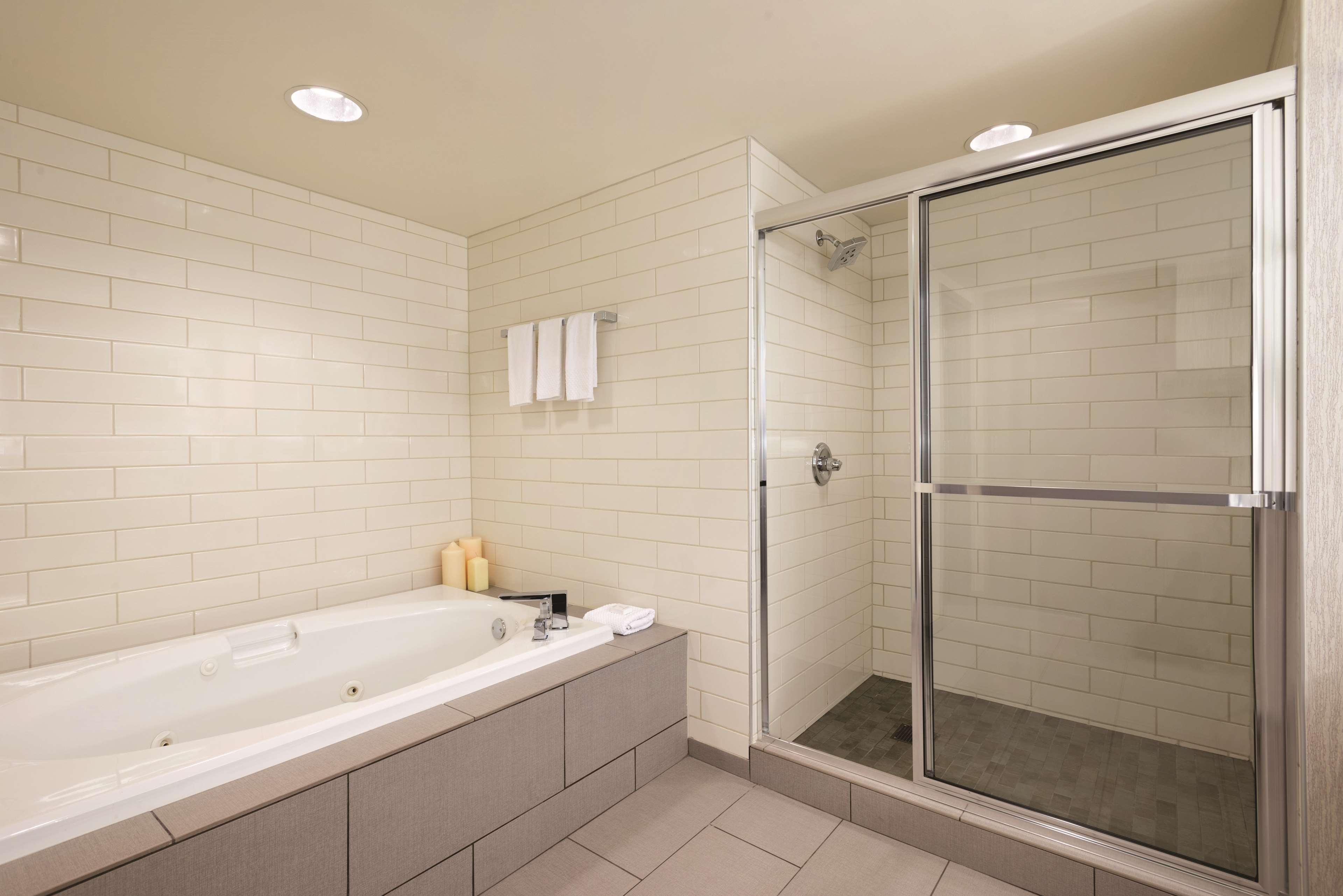 Hotel Embassy By Hilton At Centennial Olympic Park