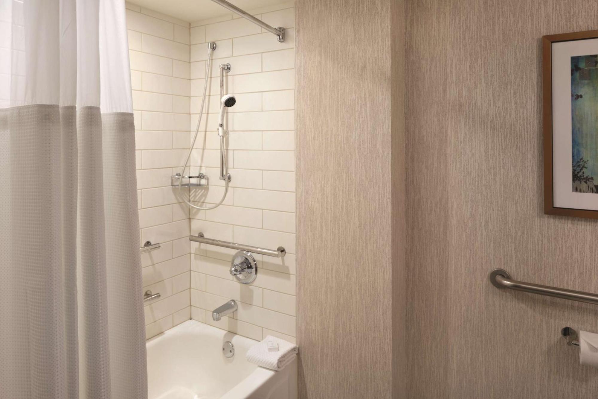 Embassy By Hilton At Centennial Olympic Park 3*