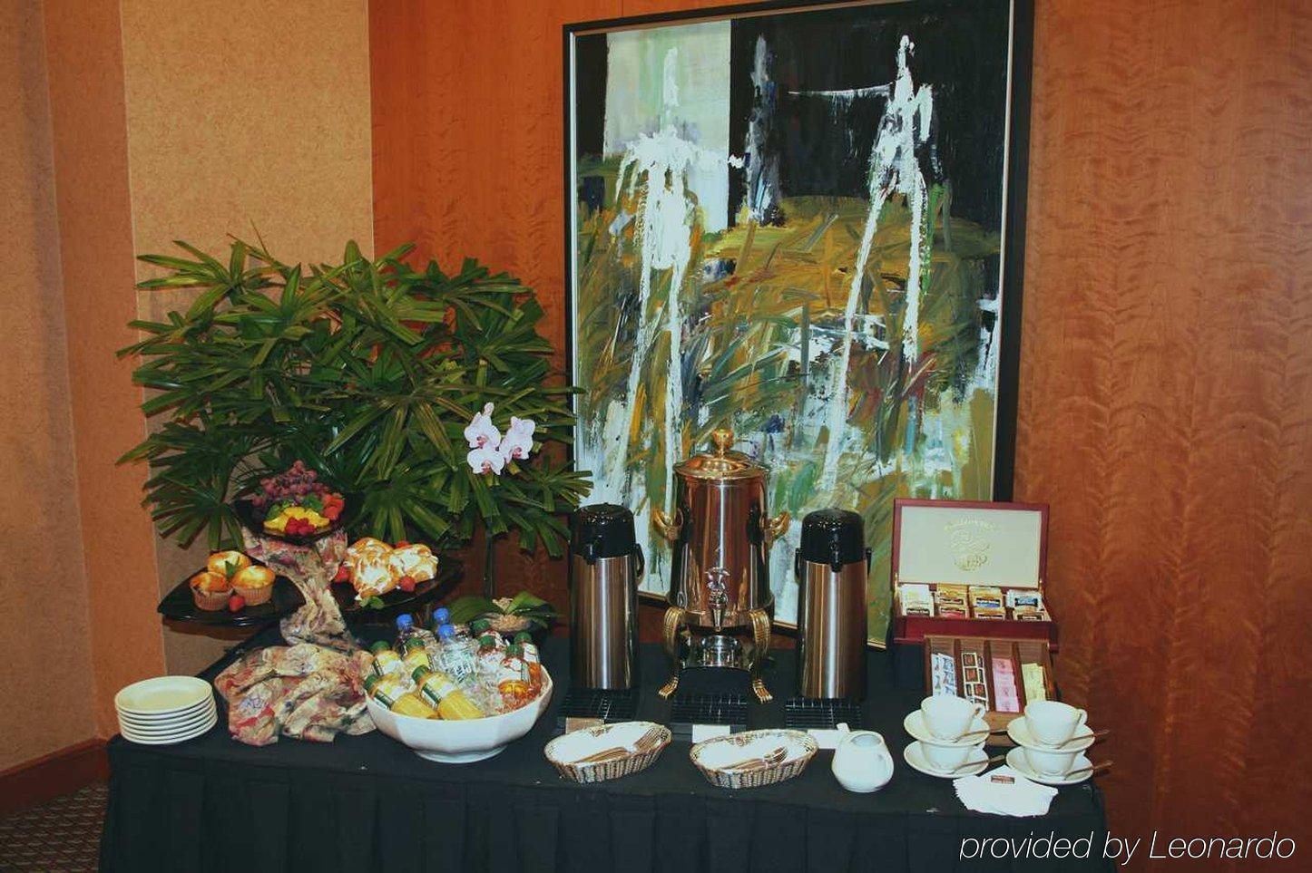 Embassy By Hilton At Centennial Olympic Park 3*